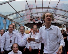 …but we can still pose there