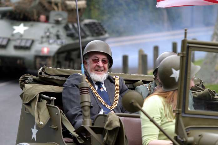 Lord Mayor takes a ride