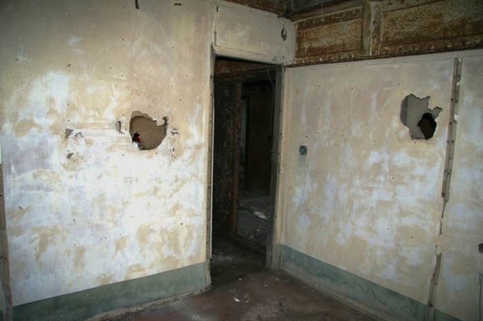 Officers Sleeping Area Doorway