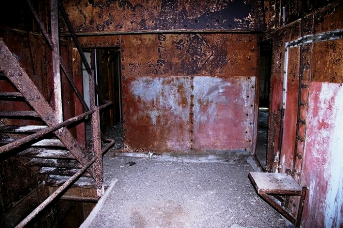 Intermediate Level Stairs