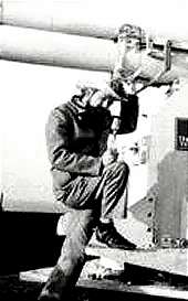 Dave Simser by 3.7" gun